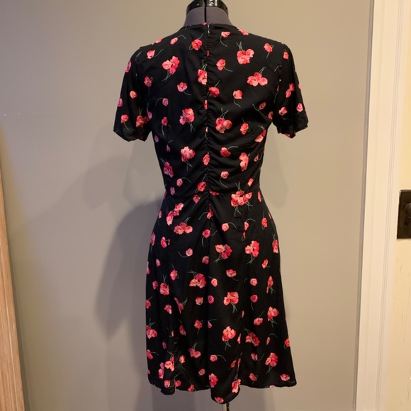 NWT Gap dress with sweet floral print - Picture 5 of 10